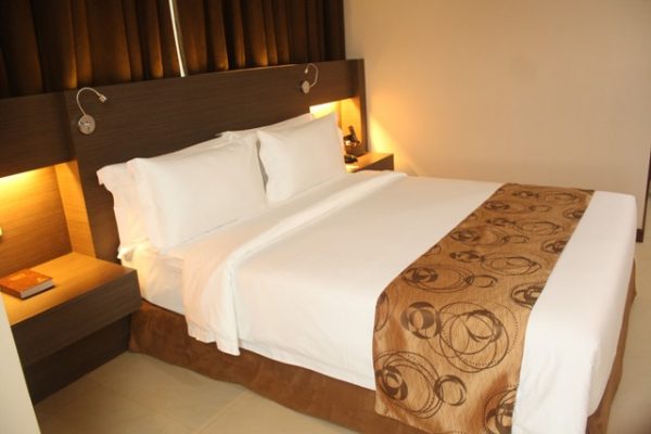 kew hotel - standard double bed